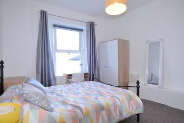 5 bed house, Mount Street, North Hill, Plymouth, PL48NZ - Image 5